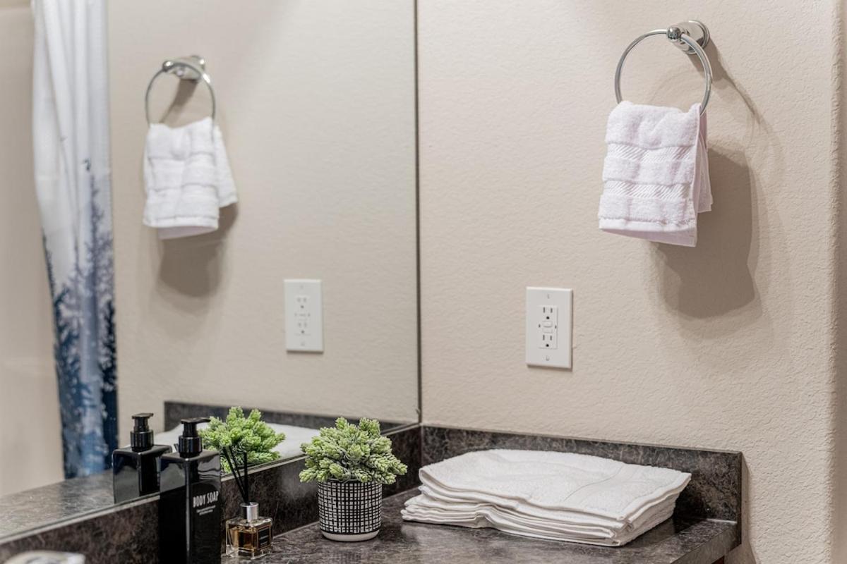 4210 Y1 Cozy 3Br Near Pelican Island Seawolf Pkwy Villa Galveston Bagian luar foto